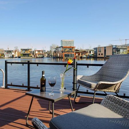 Houseboat Studio With Canalview And Free Bikes Amsterdam Exterior foto